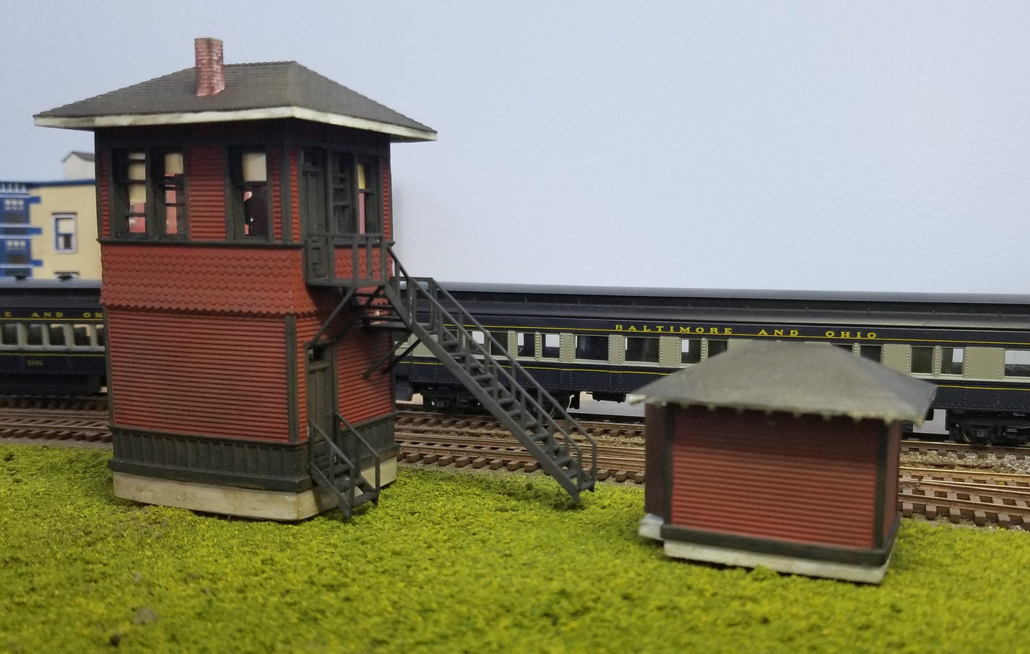 B&O 12'x15' Interlocking Tower - HO Scale