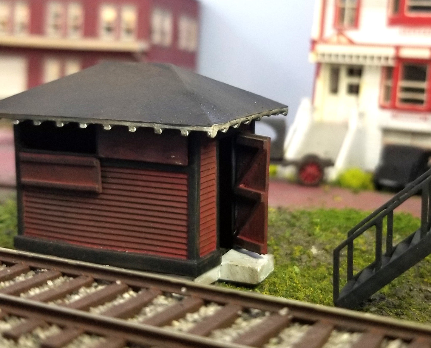 B&O 12'x15' Interlocking Tower - HO Scale
