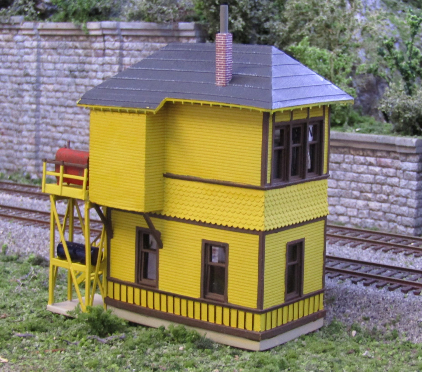 New Castle UN Interlocking Tower - HO Scale