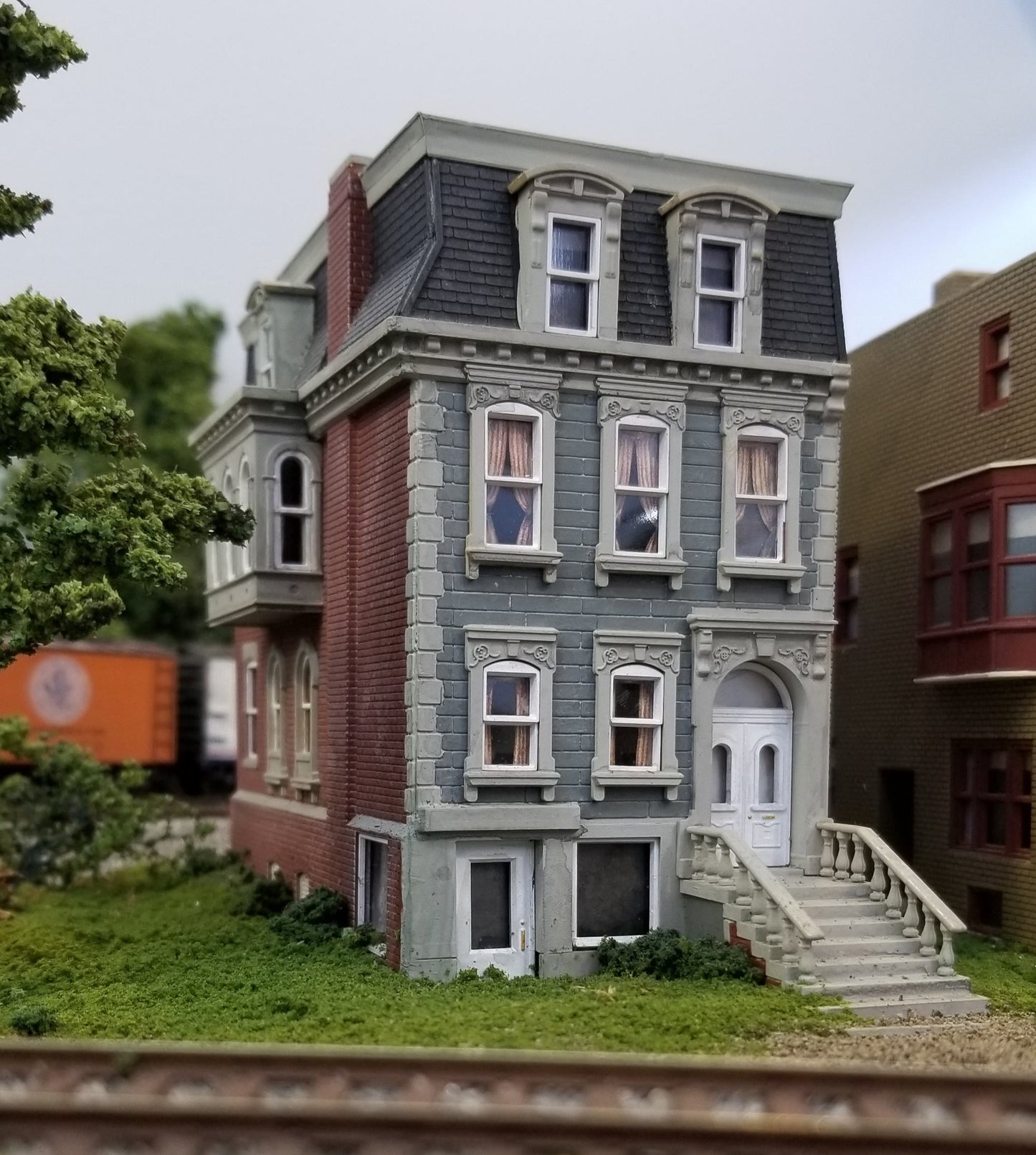 Brownstone Mansions
