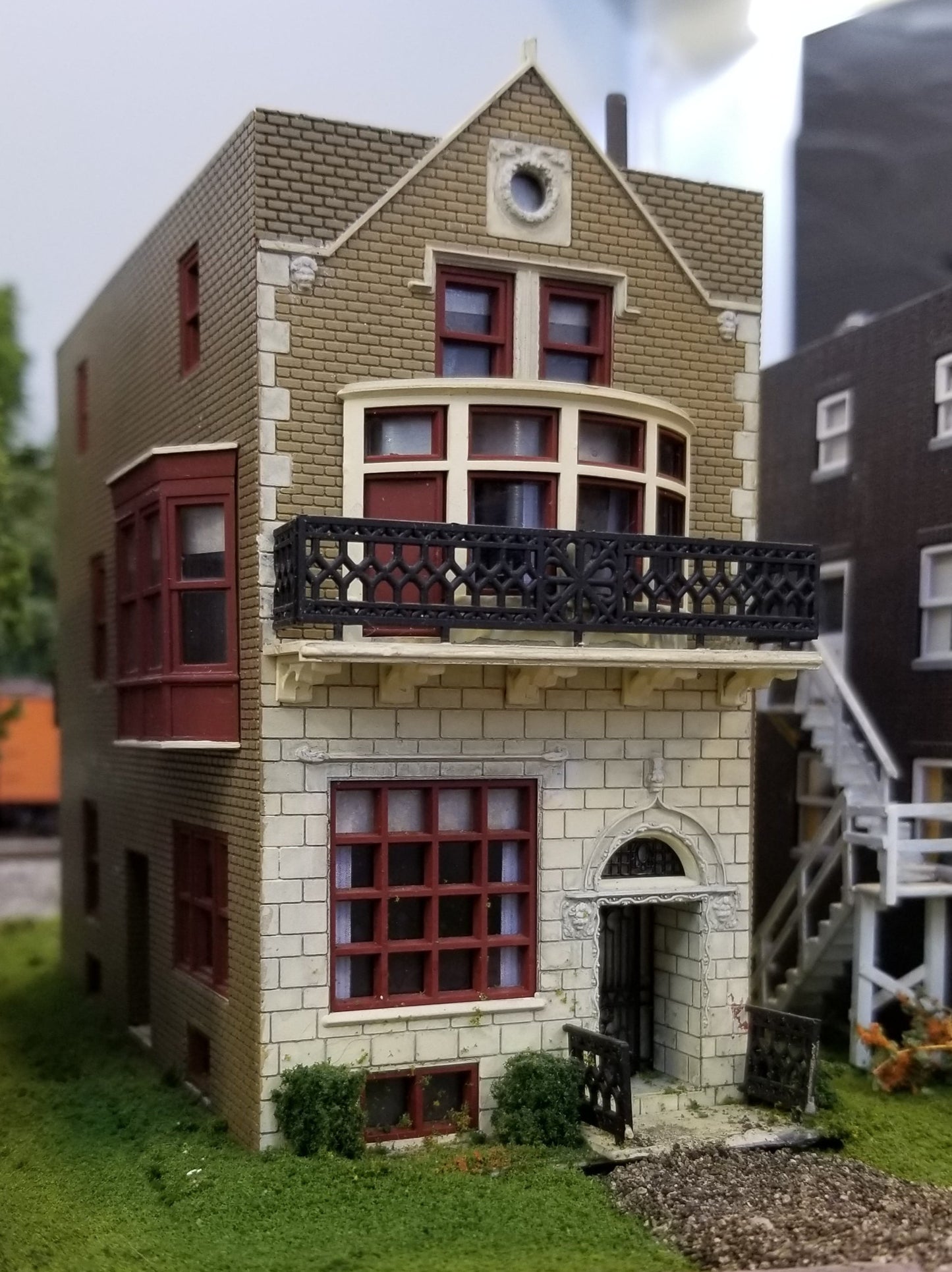 Brownstone Mansions